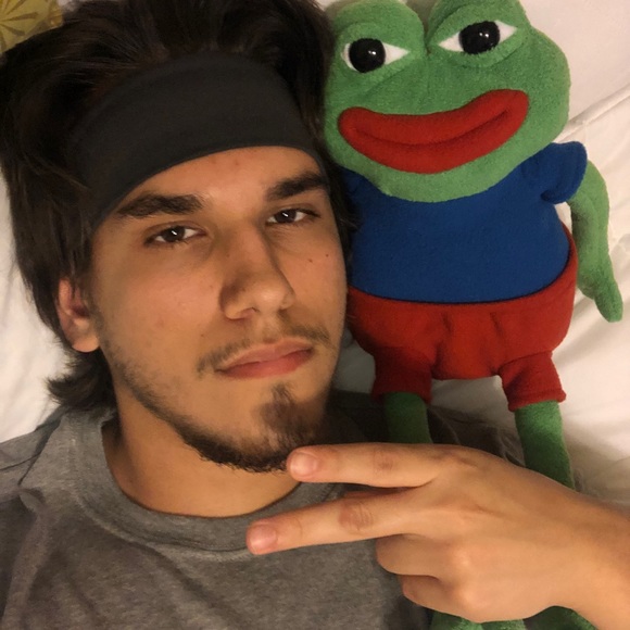 Meet your Posher, David - Picture 1 of 1